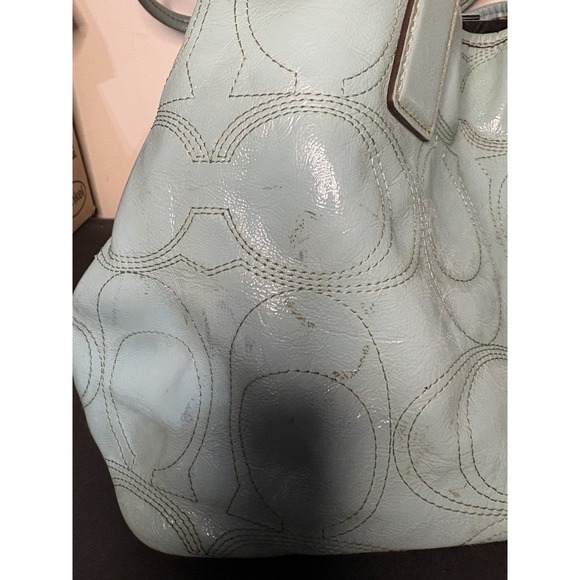Coach Blue Patent Leather Signature C Kisslock Satchel Medium Size Good Cond - Picture 13 of 16